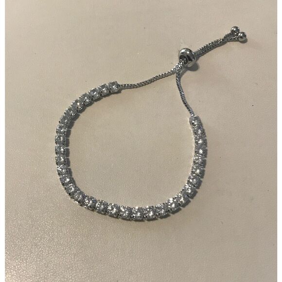 Gorgeous 8 Ct. Round Cut Sim Diamond Bolo Tennis Bracelet~18KWGP~New - Picture 4 of 4